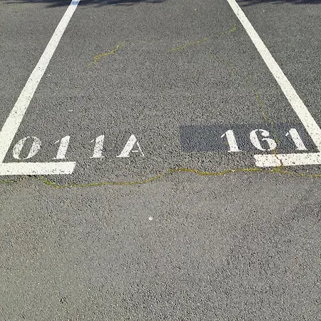 Appartamento Le Colisée, Superbe Rez De Jardin Rénové Avec Parking, Clim Et Wifi Agde