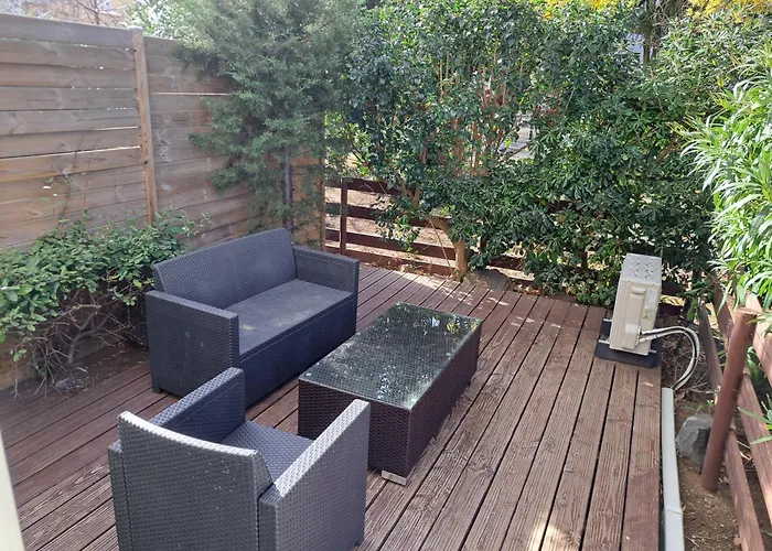 Le Colisée, Superbe Rez De Jardin Rénové Avec Parking, Clim Et Wifi * Agde