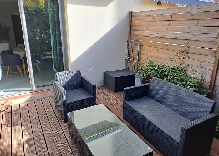 Le Colisee, Superbe Rez De Jardin Renove Avec Parking, Clim Et Wifi *