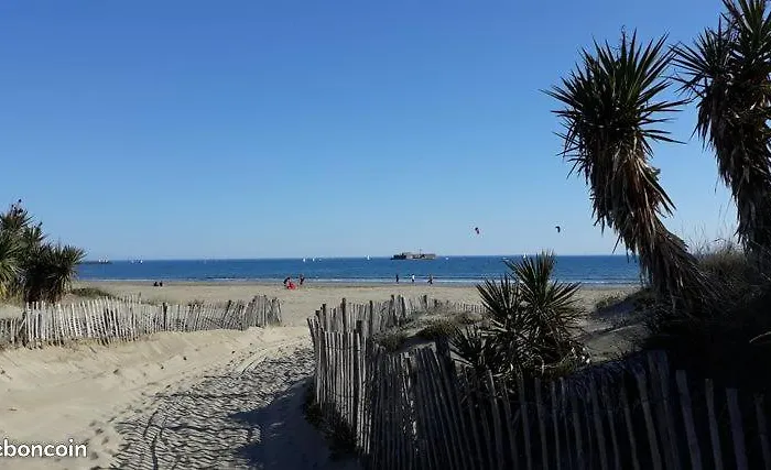Le Colisée, Superbe Rez De Jardin Rénové Avec Parking, Clim Et Wifi * Agde